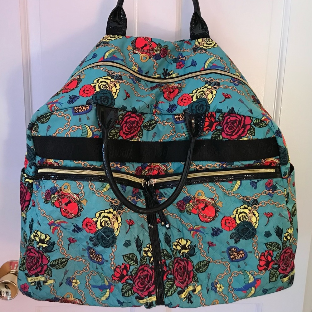 BETSEY JOHNSON DUFFLE BAG